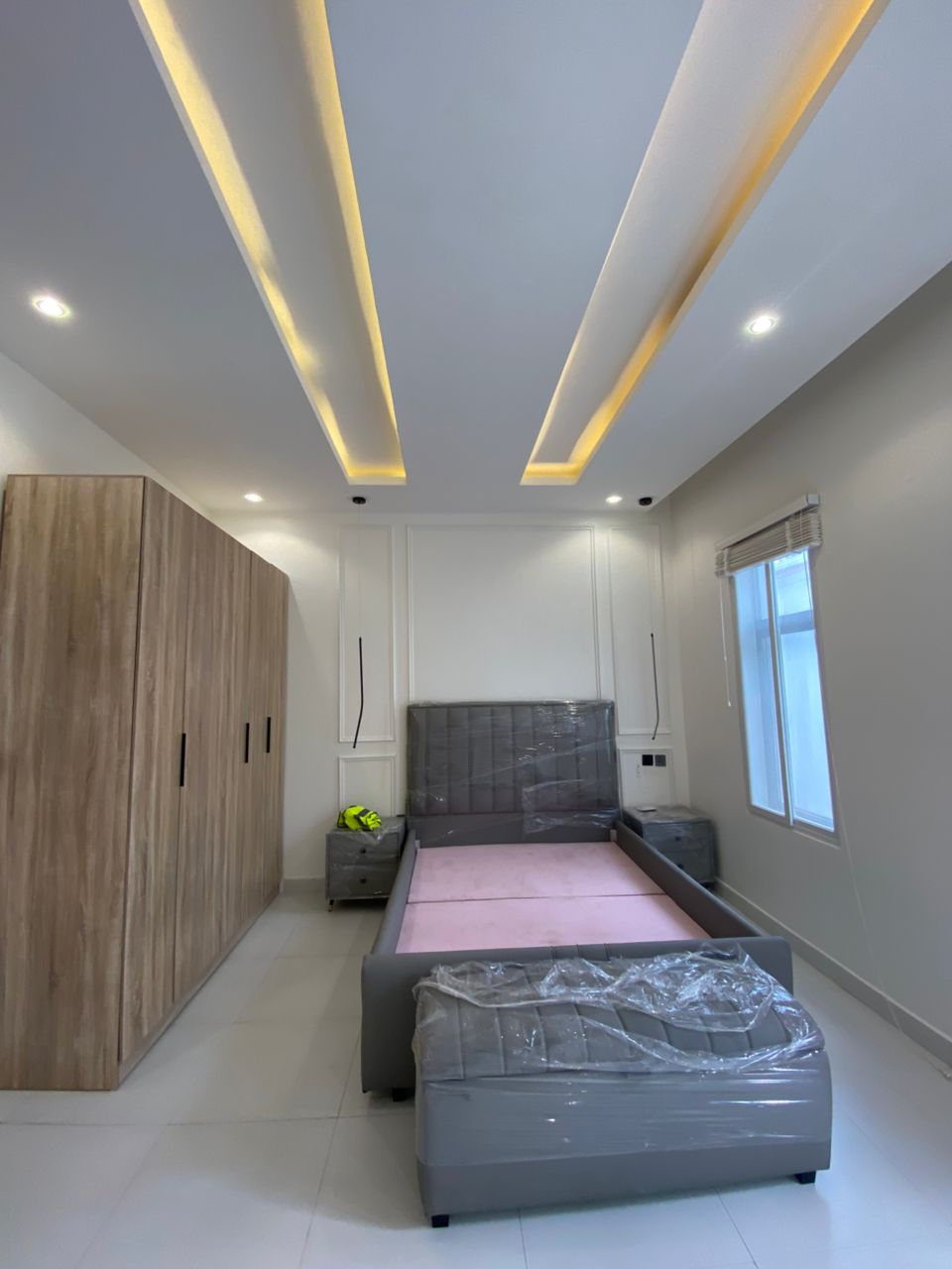 Decorative wall finish